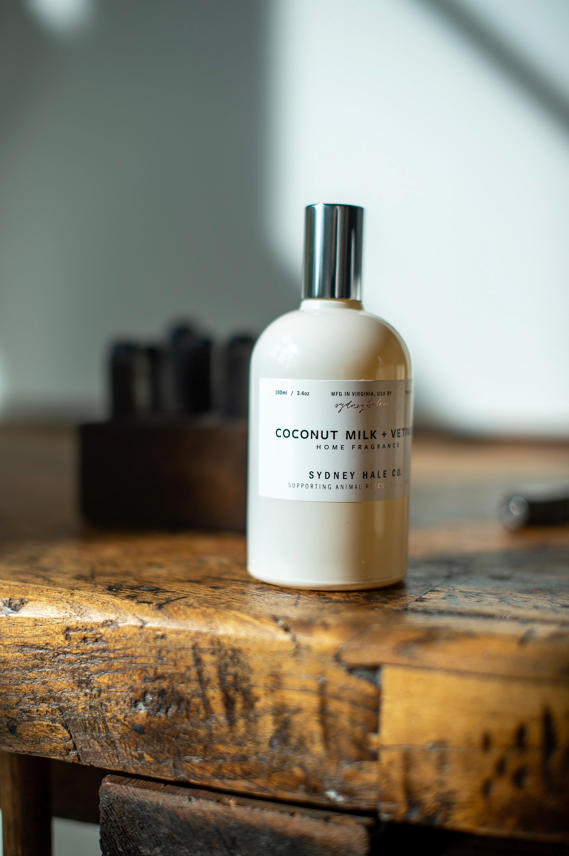 Coconut Milk + Vetiver Room Spray - Thumbnail 2